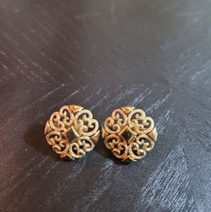 Vintage Goldtone Clip On Earrings